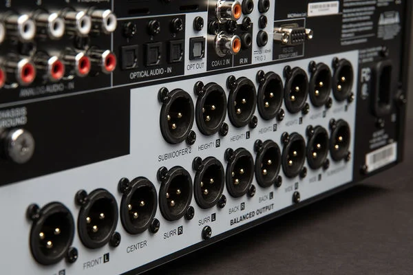 ANTHEM AVM 90 – Image 4